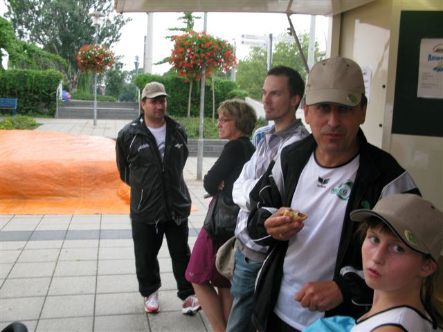 ../Images/BenefizlaufMerseburg2010 (101).jpg